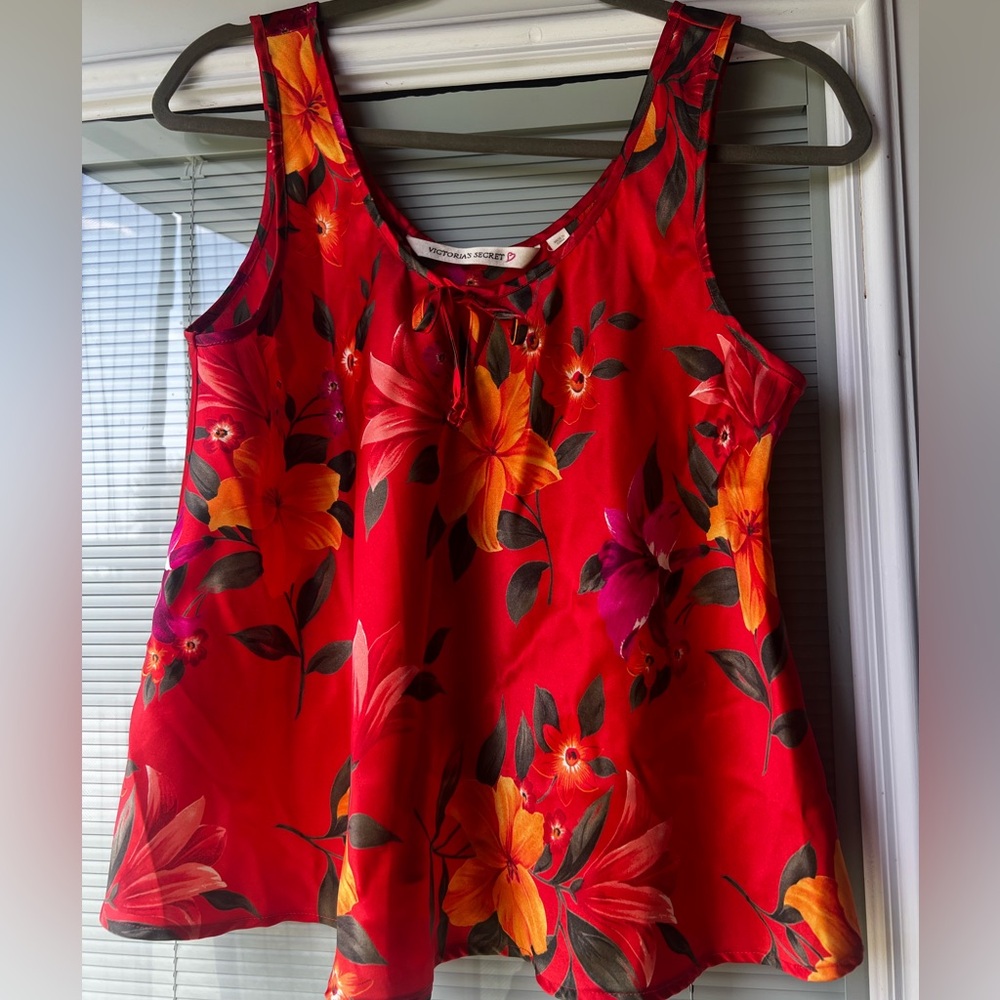 Like new Victoria’s Secret Lounge Set